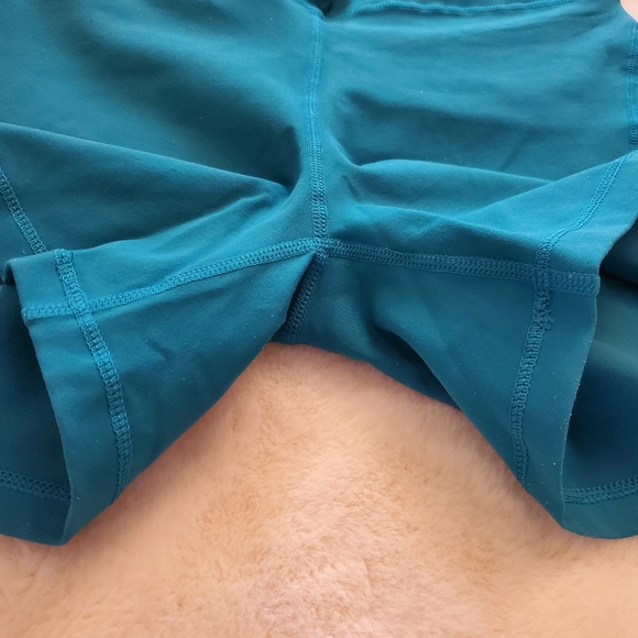 New Better Bodies Soho Shorts Size Large - Picture 12 of 15